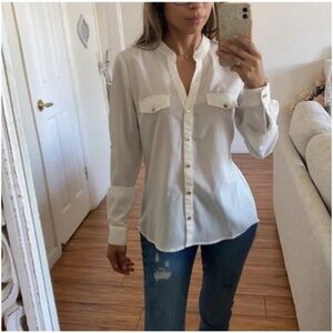 🪞 NEW front button v neck long sleeve dressy blouse